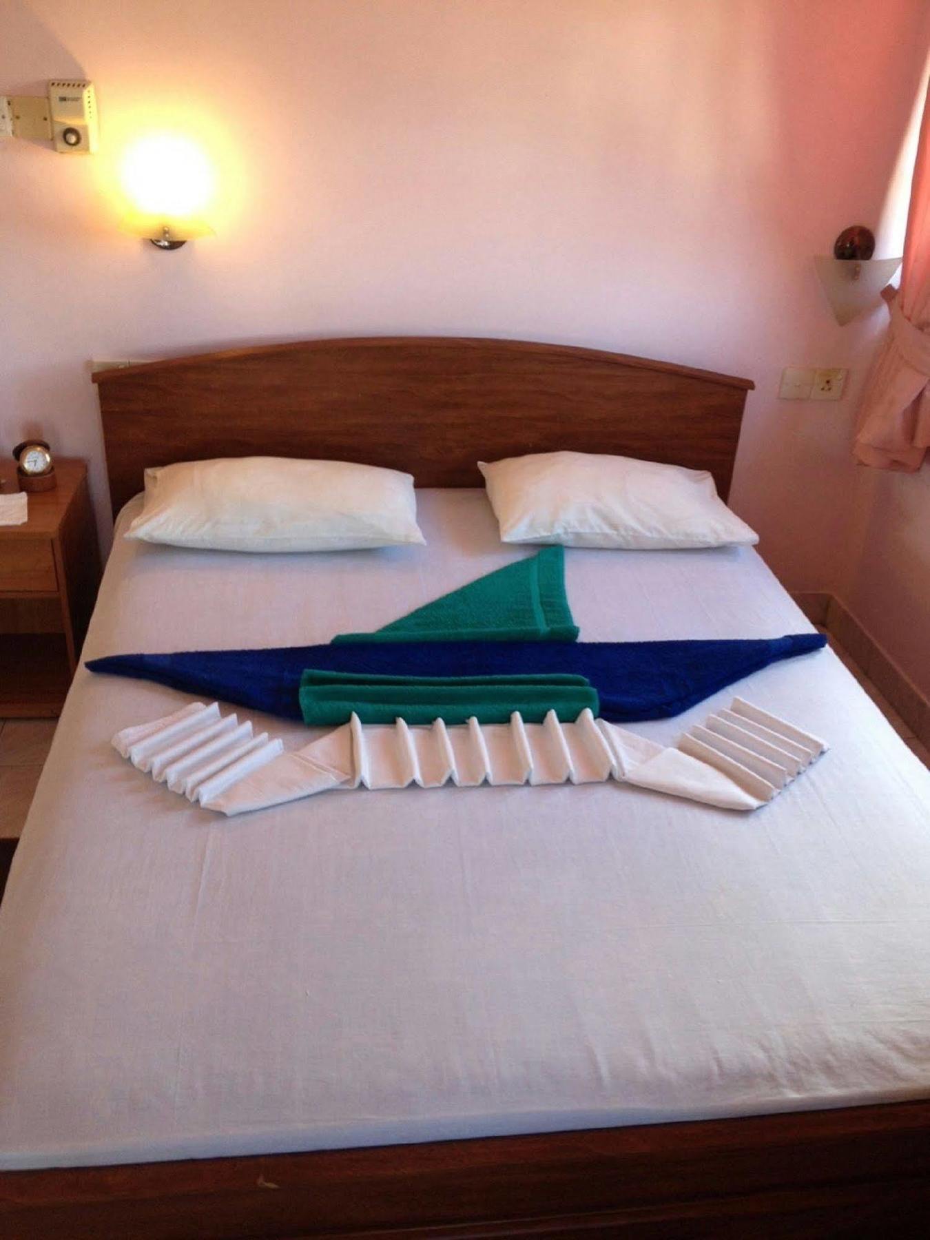 Hotel Red Rose Negombo Eksteriør bilde