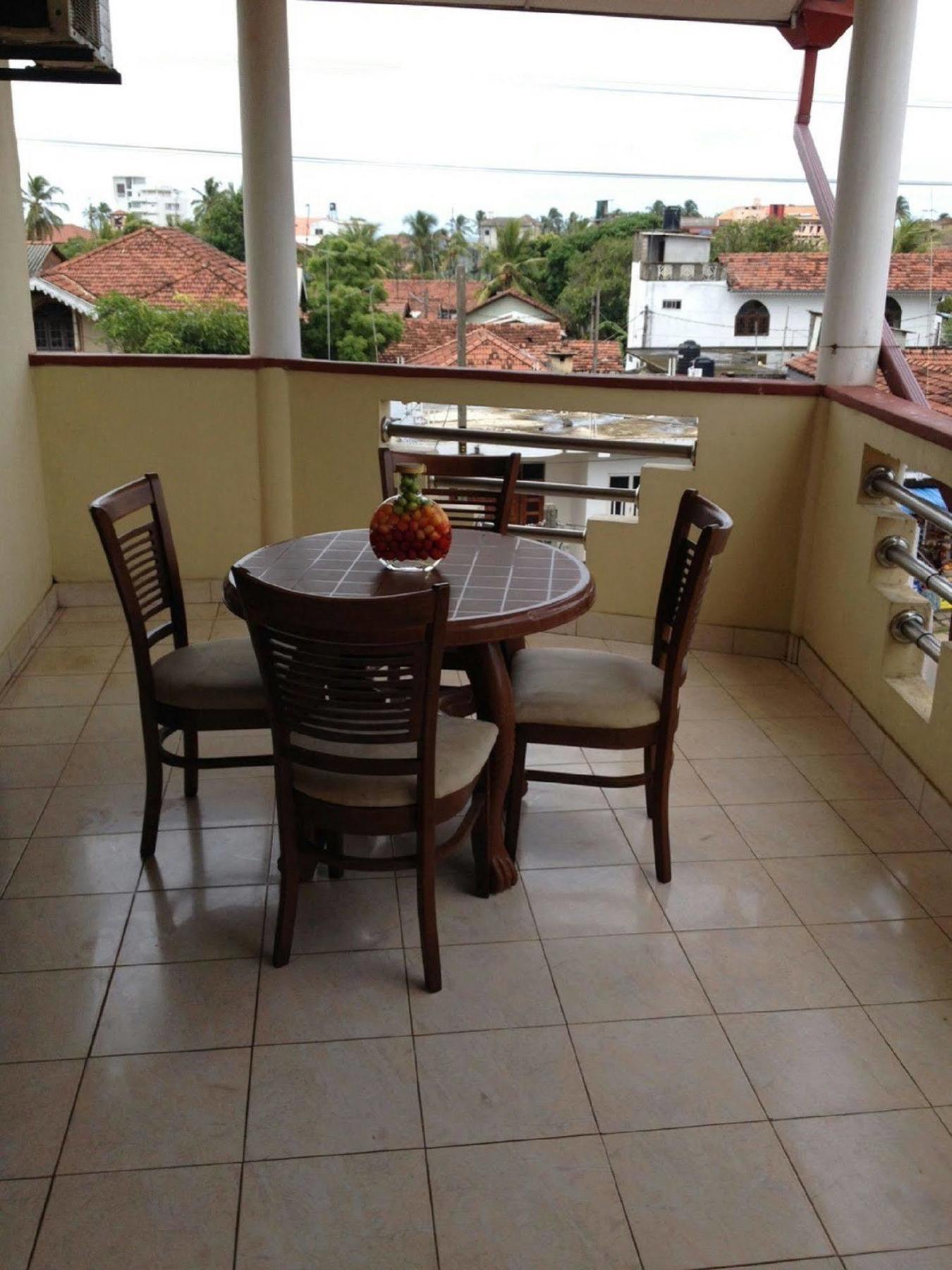 Hotel Red Rose Negombo Eksteriør bilde