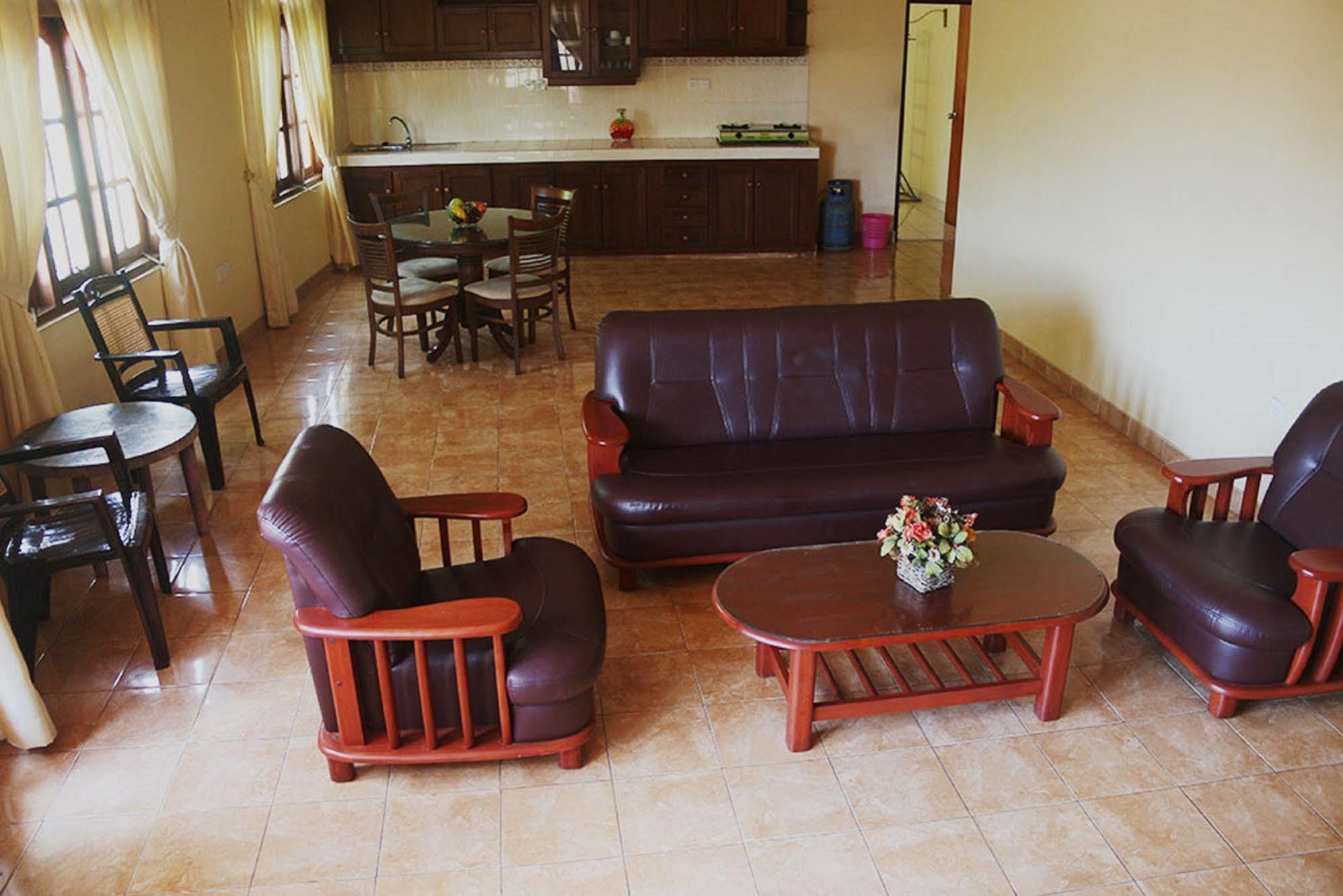 Hotel Red Rose Negombo Eksteriør bilde