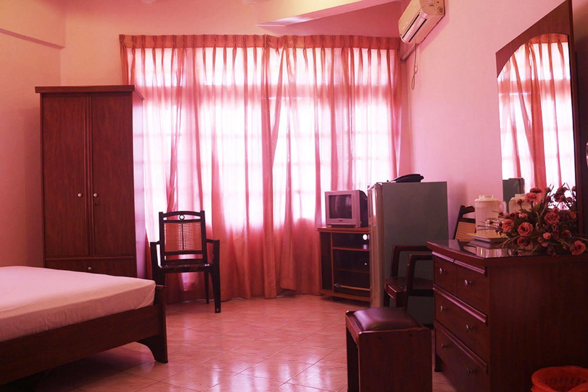 Hotel Red Rose Negombo Eksteriør bilde