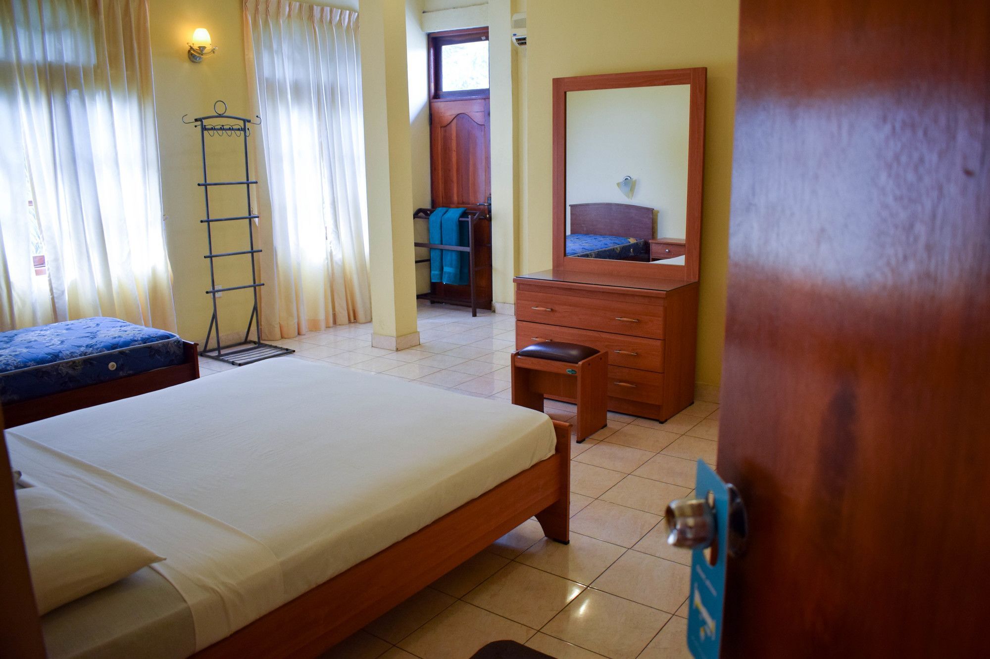 Hotel Red Rose Negombo Eksteriør bilde