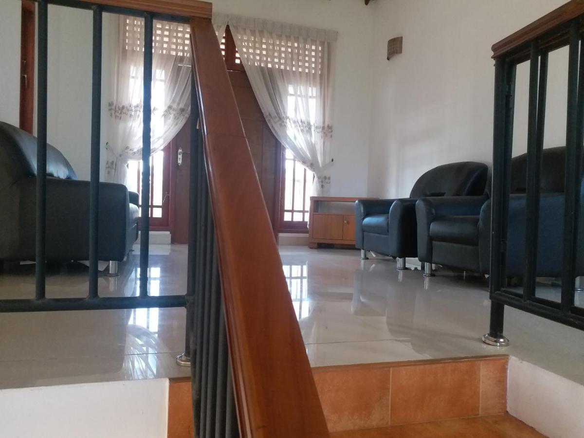 Hotel Red Rose Negombo Eksteriør bilde